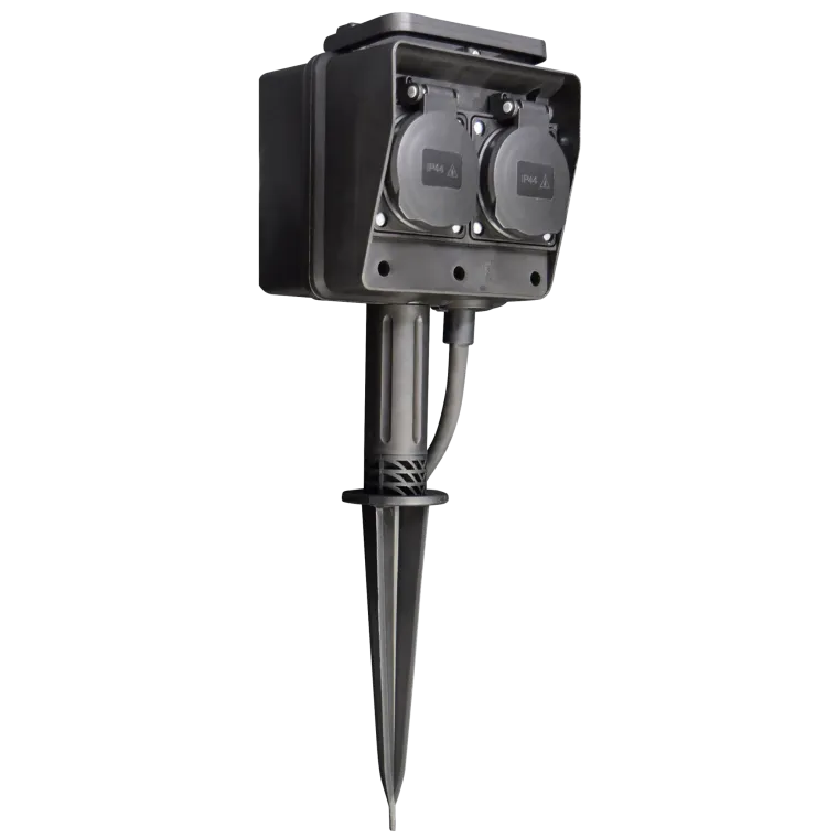 Gartensteckdose McPower, 4-fach, IP44, mit Erdpieß, 3m Kabel